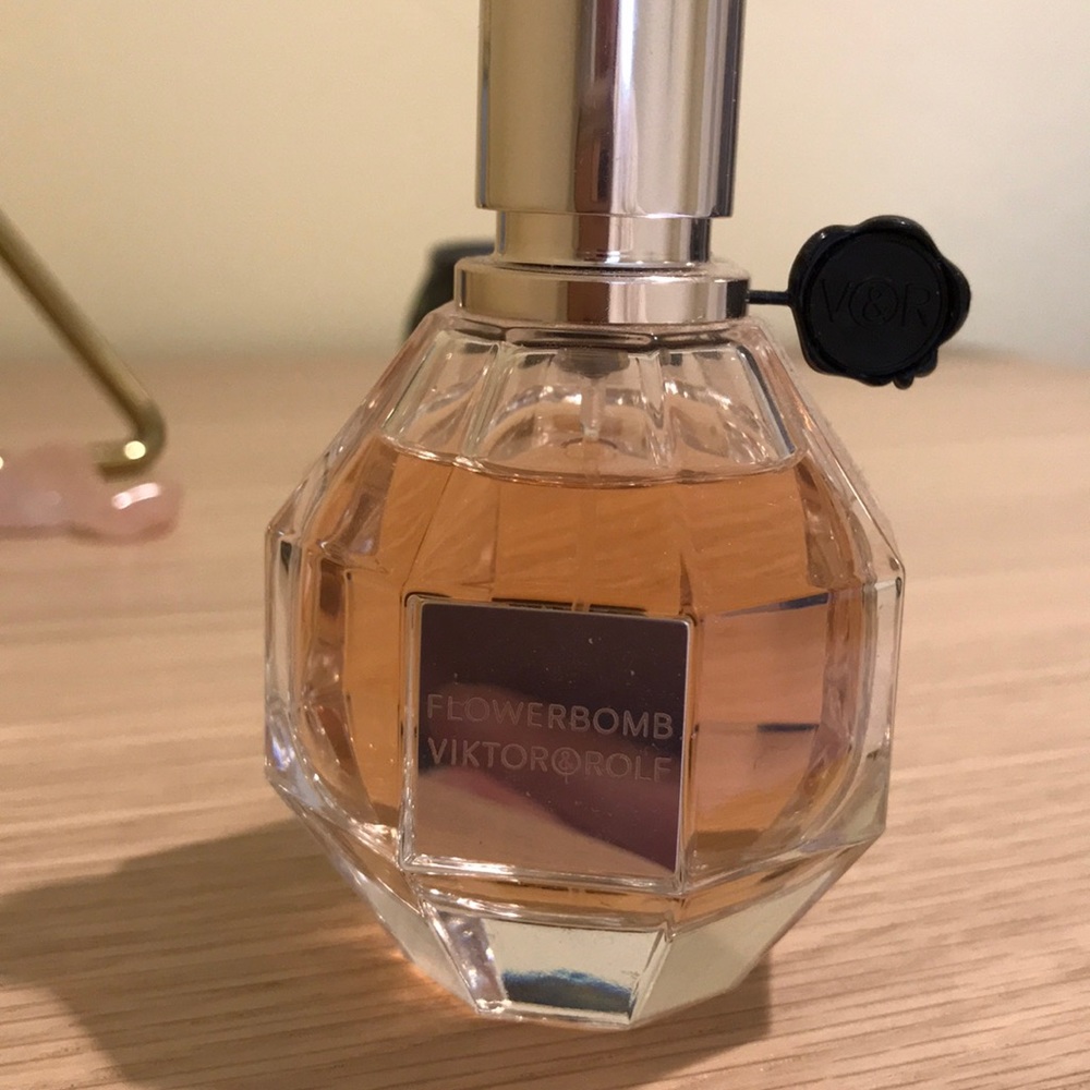 Flowerbomb Viktor & Rolf